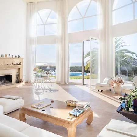 Luxury With Pool And Sea View In Alicante