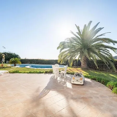 Luxury With Pool And Sea View In Villa Alicante