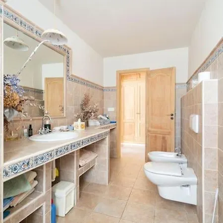 Luxury With Pool And Sea View In * Alicante