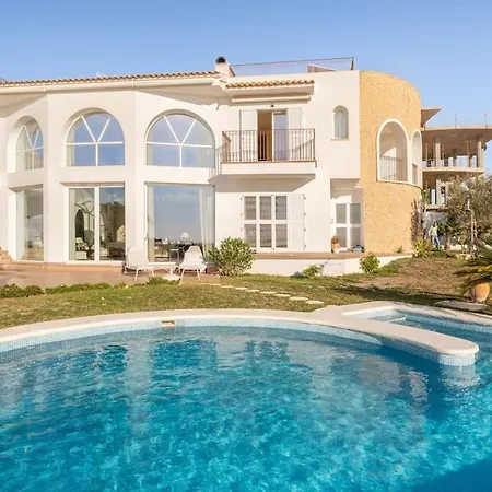 Luxury With Pool And Sea View In Villa *